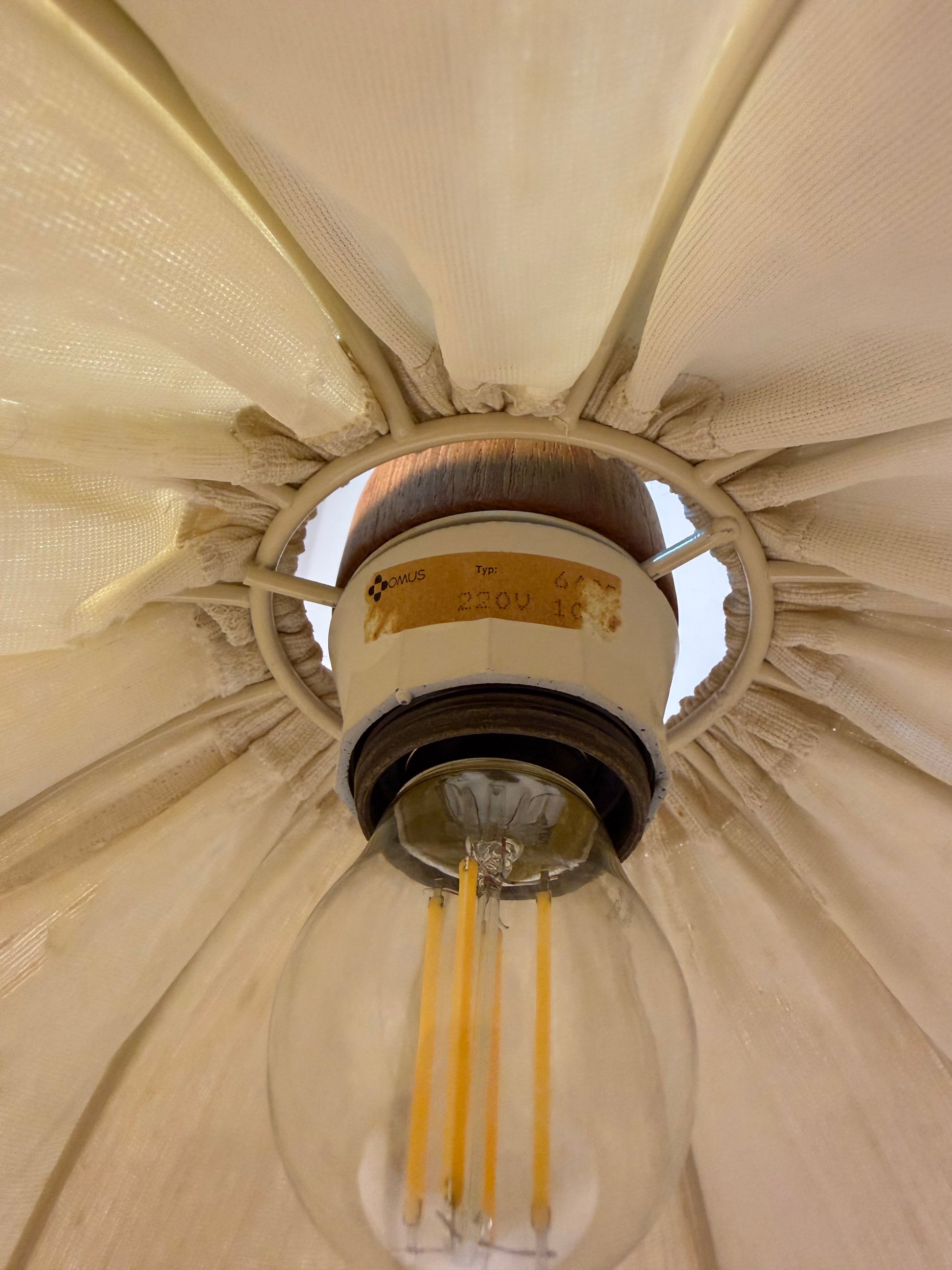 Stehlampe Maiglöckchen von Domus Teak und Rohseide