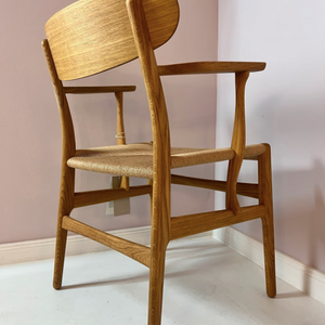 Armlehstuhl CH 26 Eiche von Hans J. Wegner für Carl Hansen & Søn