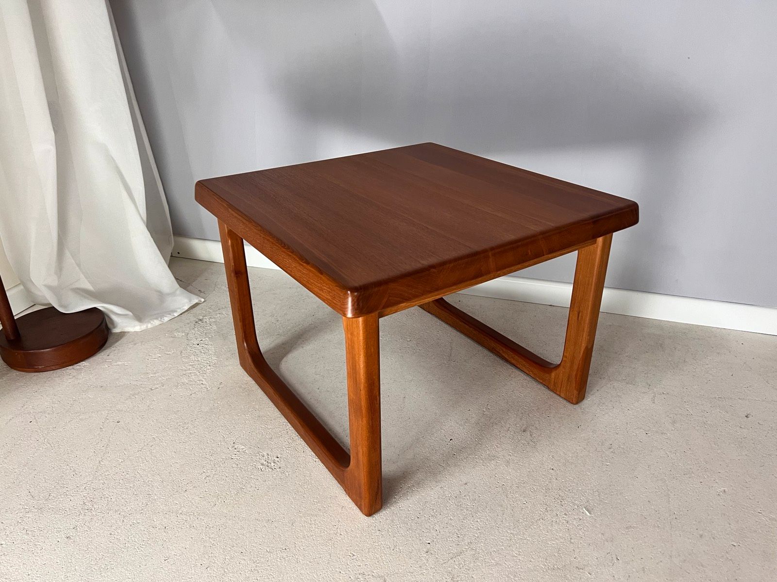 Couchtisch Teak von Niels Bach