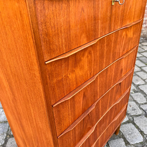 Kommode Teak mit Schloss aus Dänemark
