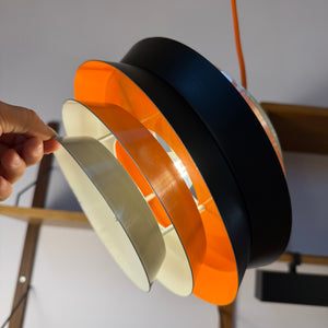 Lamellenlampe Trava silber schwarz orange von Carl Thore für Granhaga