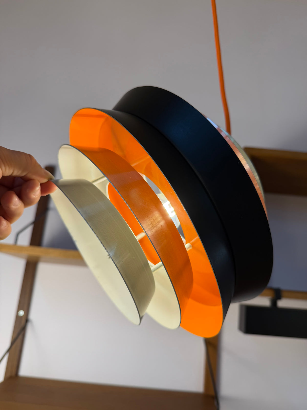 Lamellenlampe Trava silber schwarz orange von Carl Thore für Granhaga