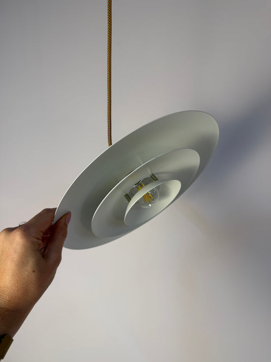 Lamellenlampe weiß aus Dänemark