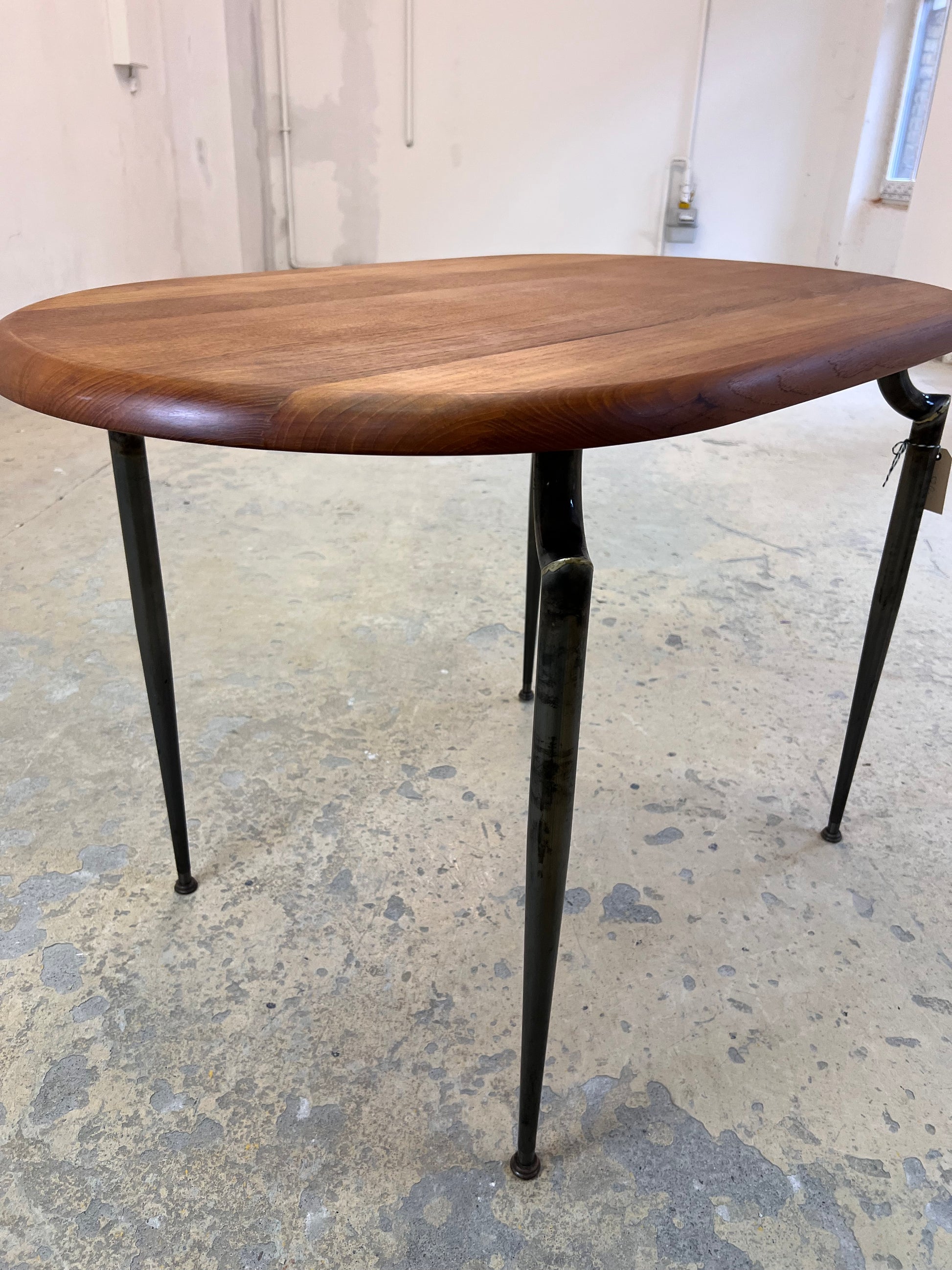 Esstisch Teak mit Metallbeinen von Niels Bach