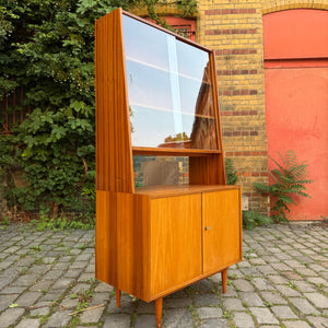 Aufsatzschrank mit Vitrine von VEB Möbelindustrie Halle