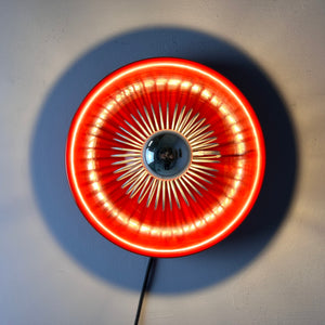 Decken-oder Wandlampe rot mit Sprirale von Elektromfem ISZ