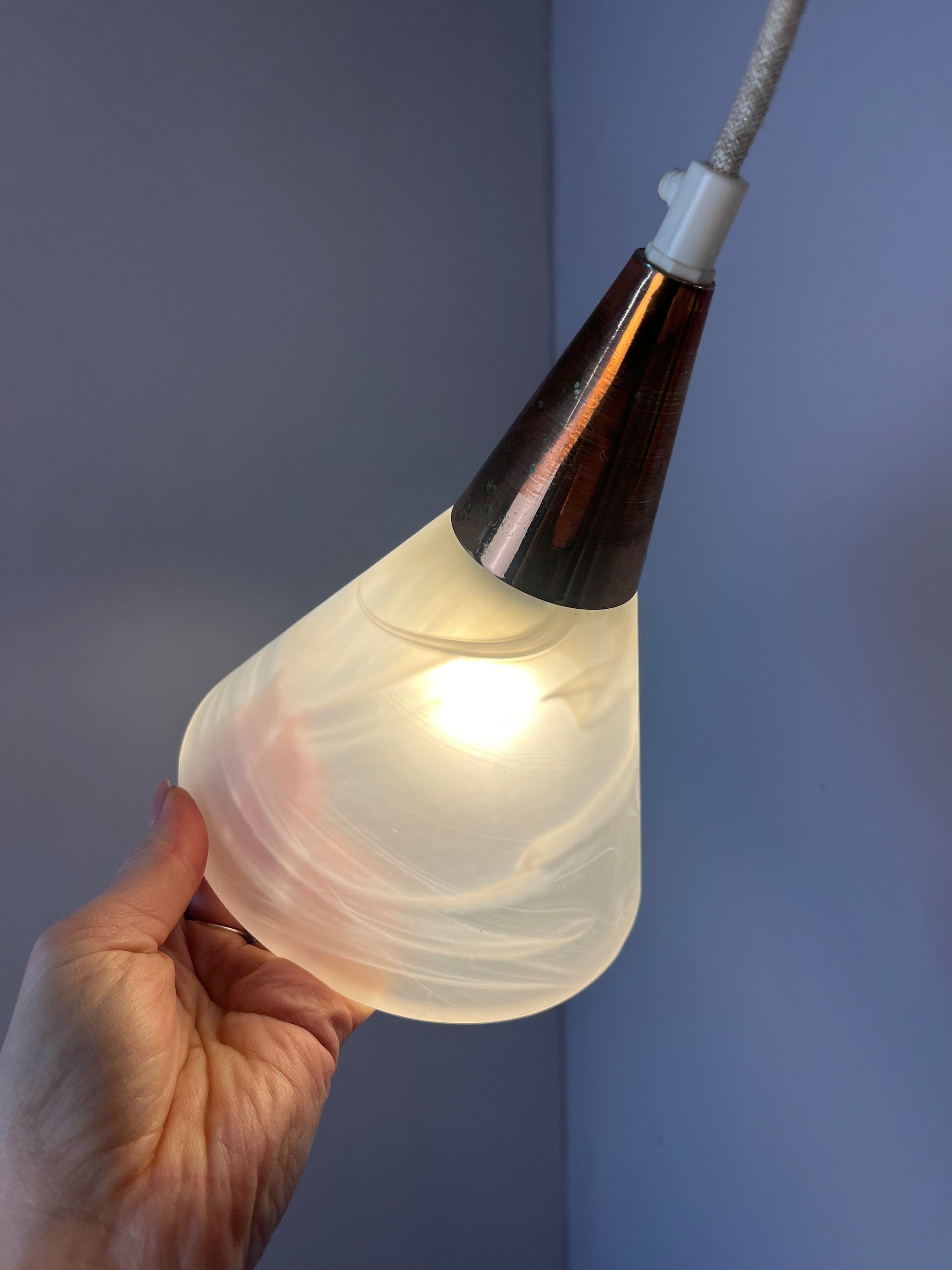 Hängelampe marmoriertes Glas Kupfer