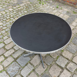 Couchtisch schwarz Linoleum Chrom von Mauser