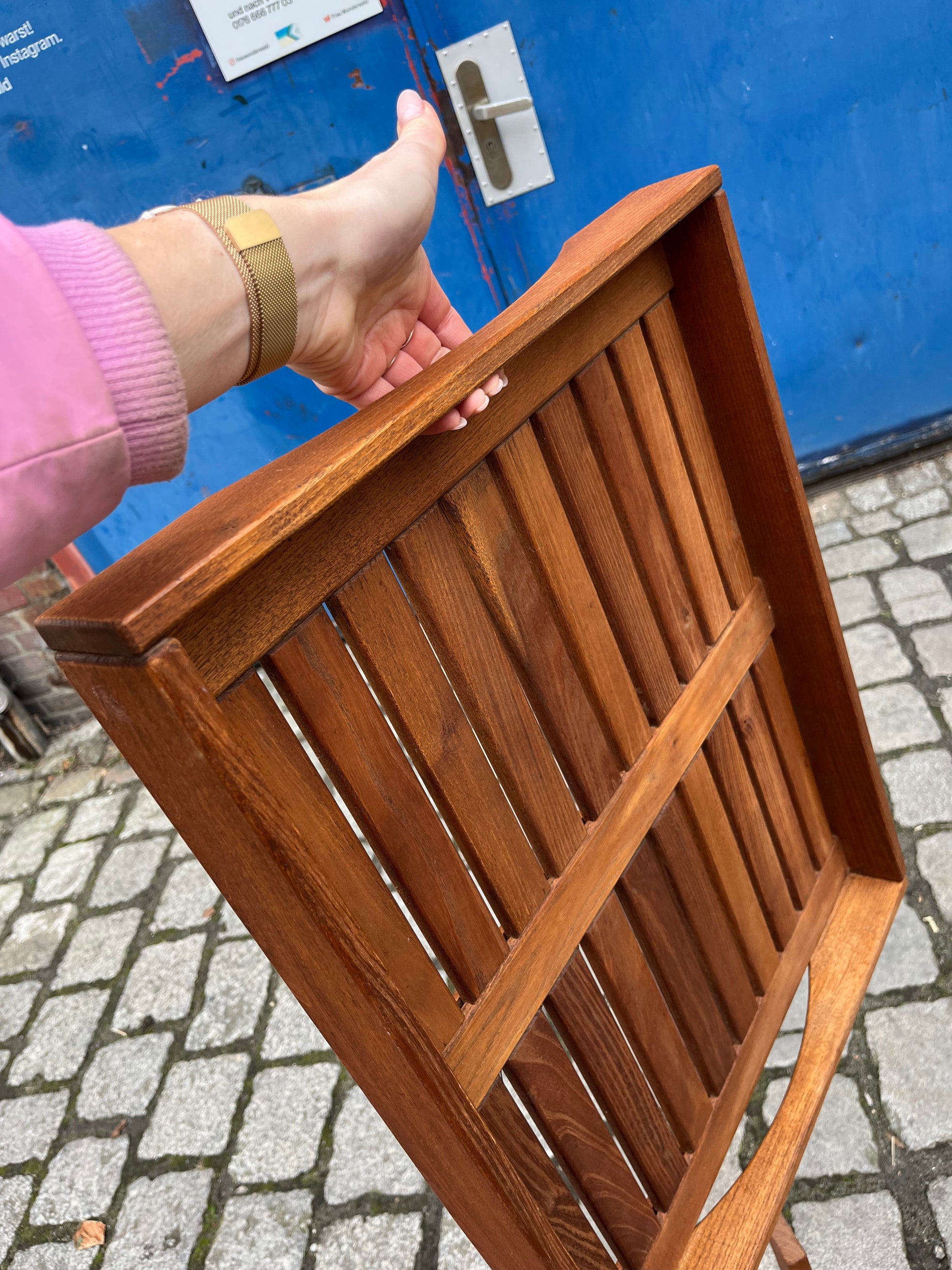 Klappbarer Beistelltisch Teak mit Tablett