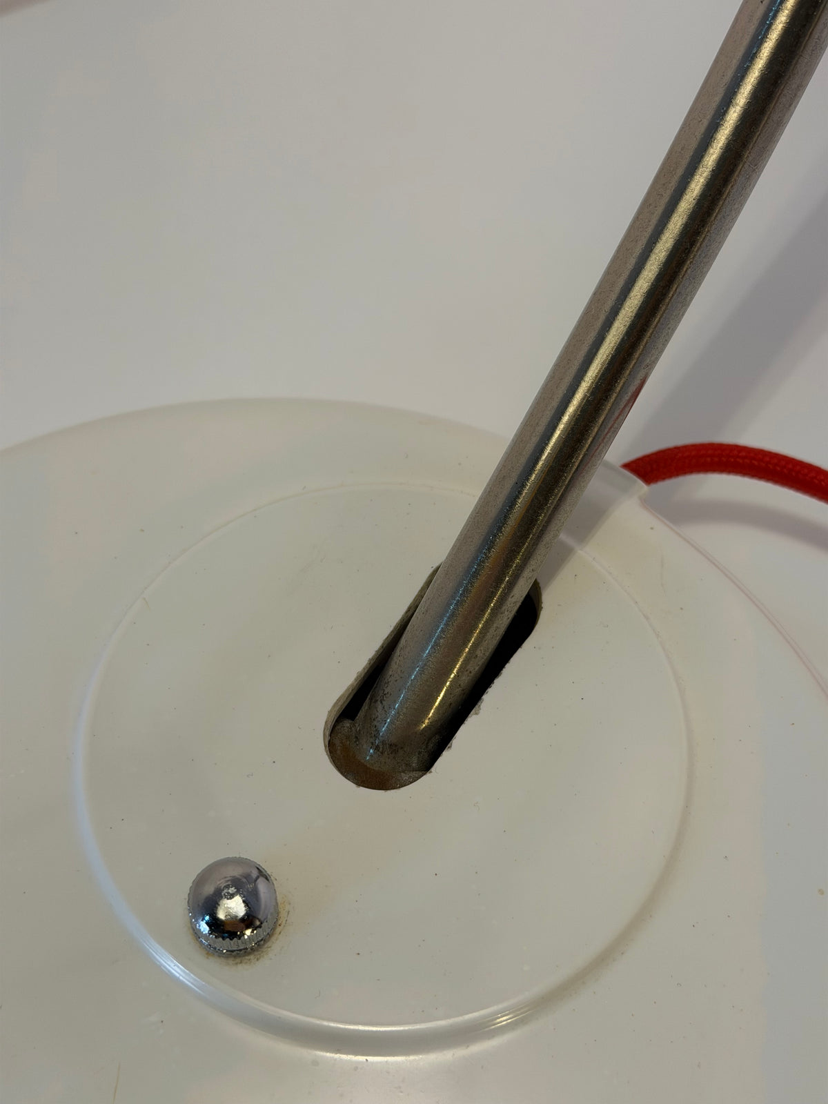 Schreibtischlampe weiß Metall von Helion - VEB Leuchtenbau Arnstadt