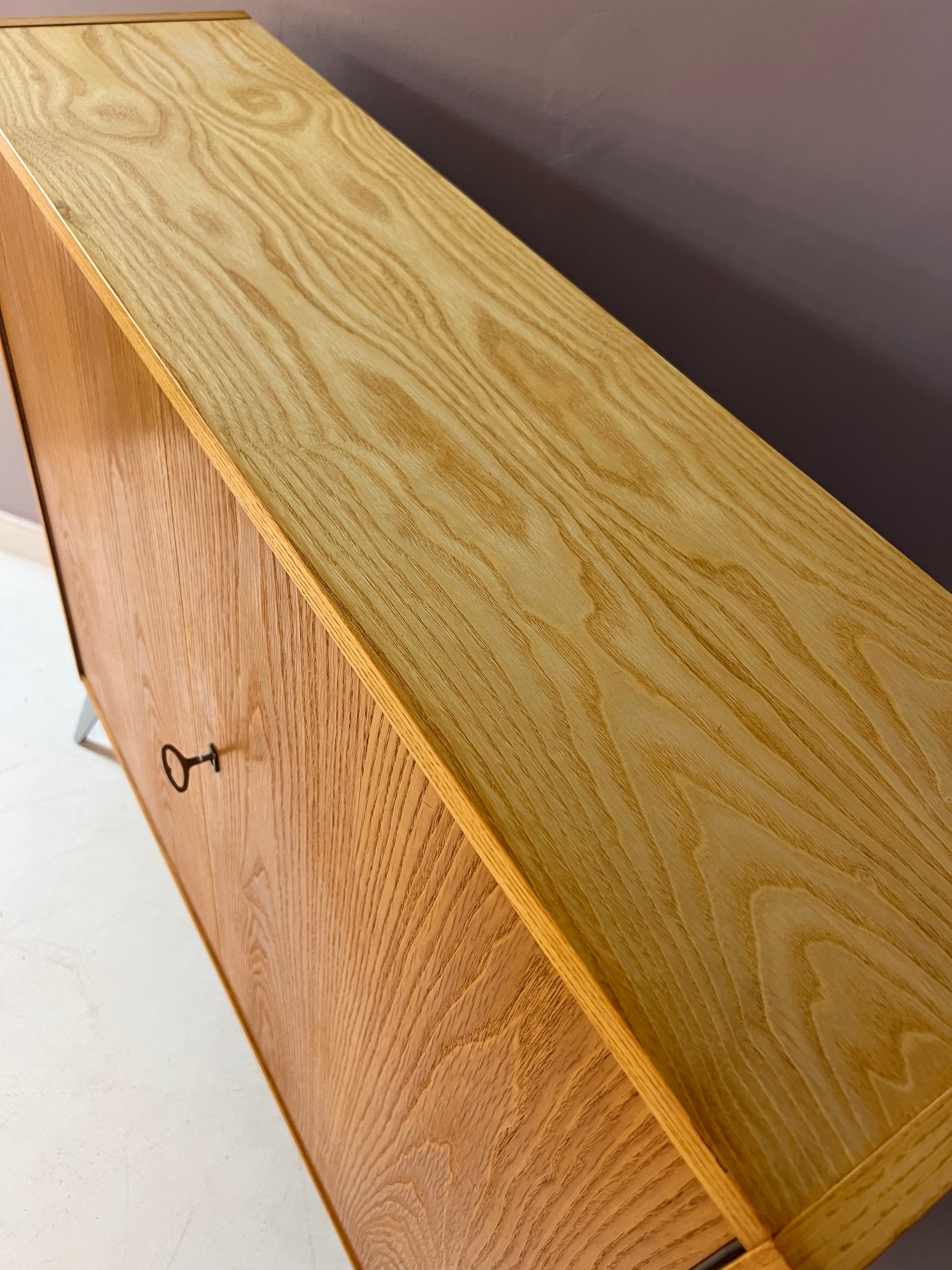 Schrank Typ 605 Esche von Hellerau