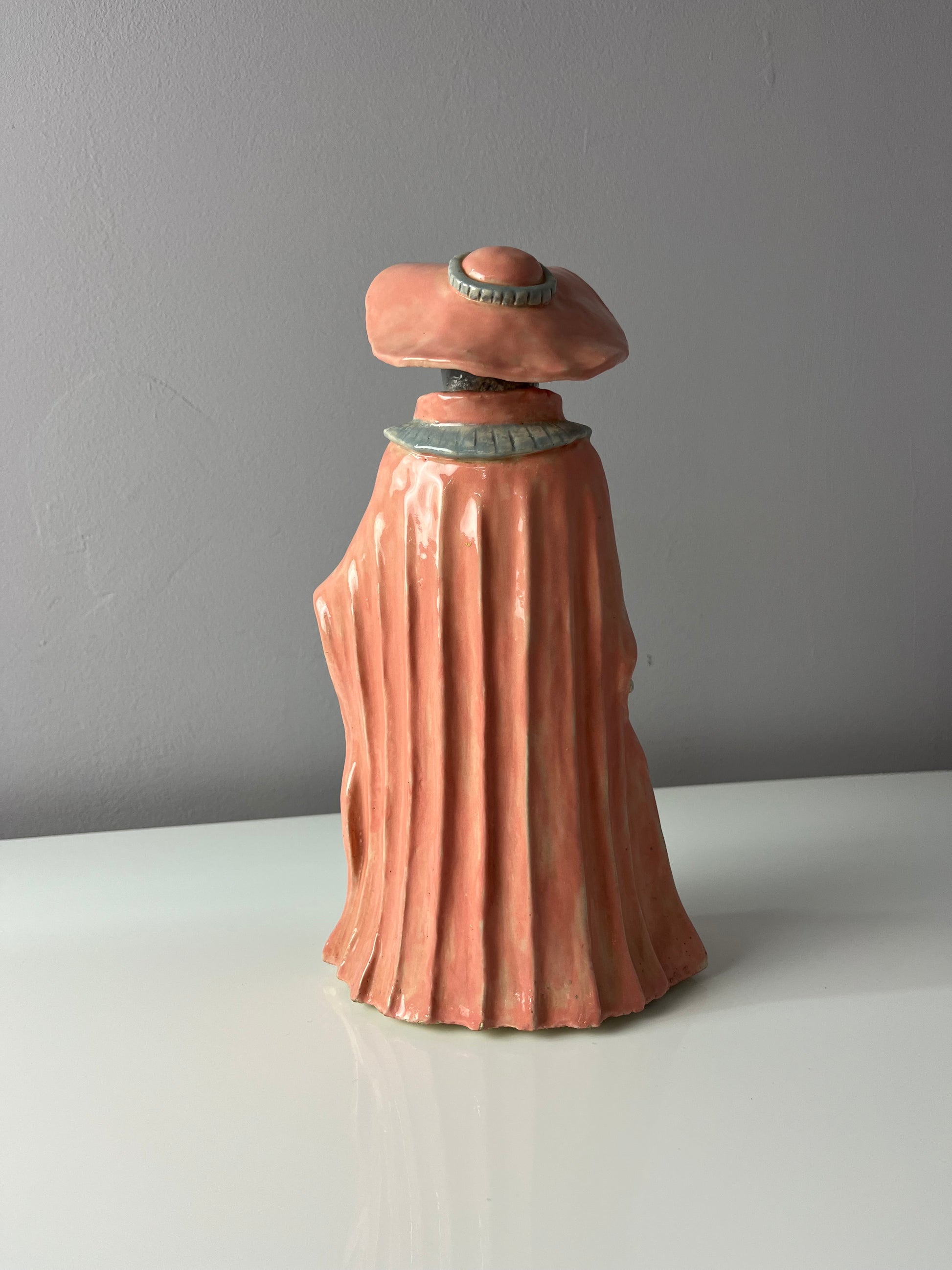 Figur Frau in rosa aus Dänemark