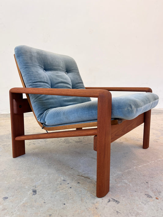 Sessel Loungechair blauer Samt und Teak