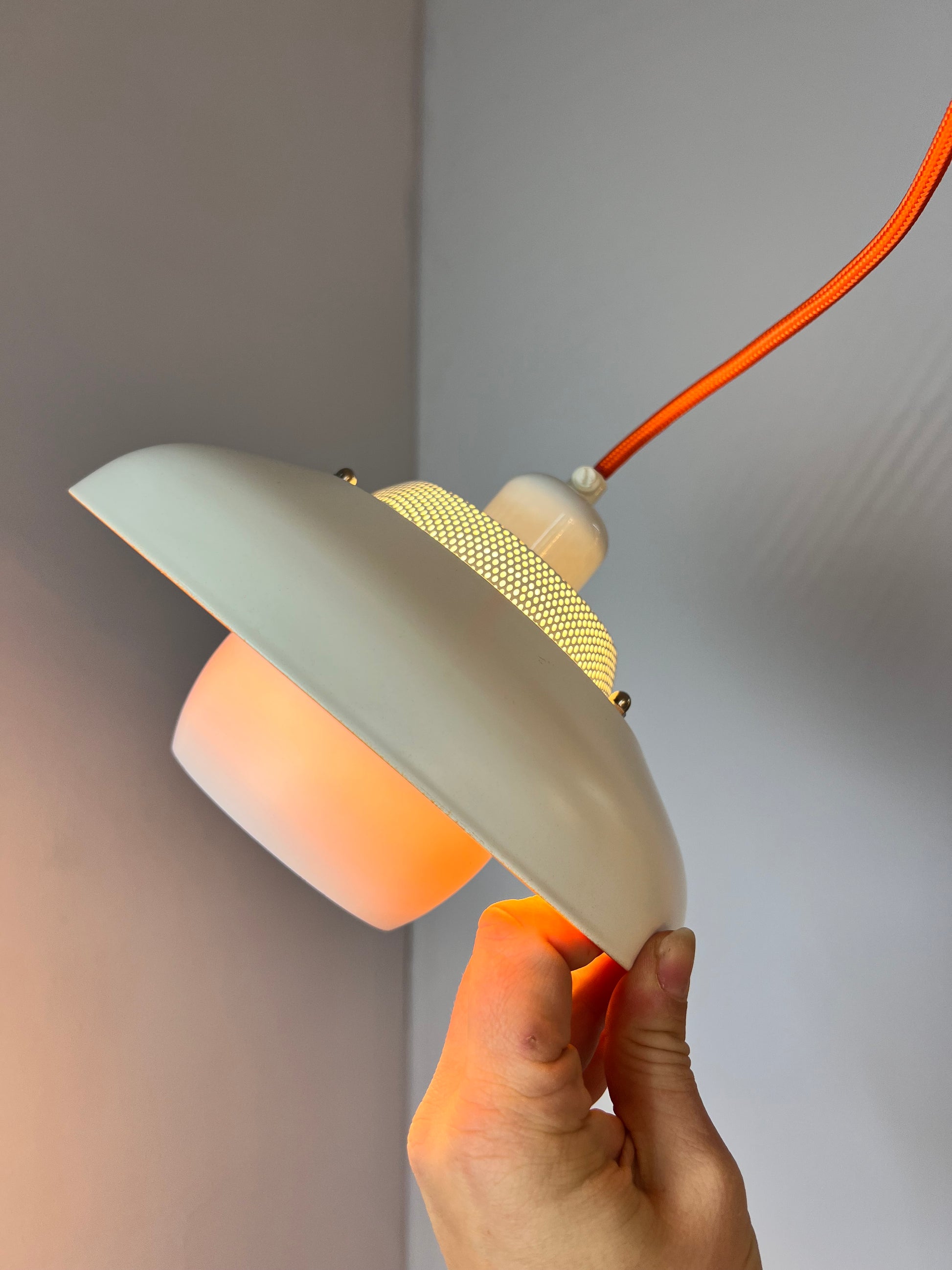 Lamellenlampe neu lackiert weiß orange