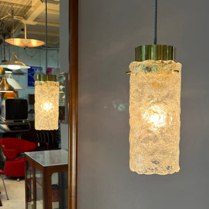 Hängelampe Eisglas Messing von J.T. Kalmar für Kalmar Franken KG