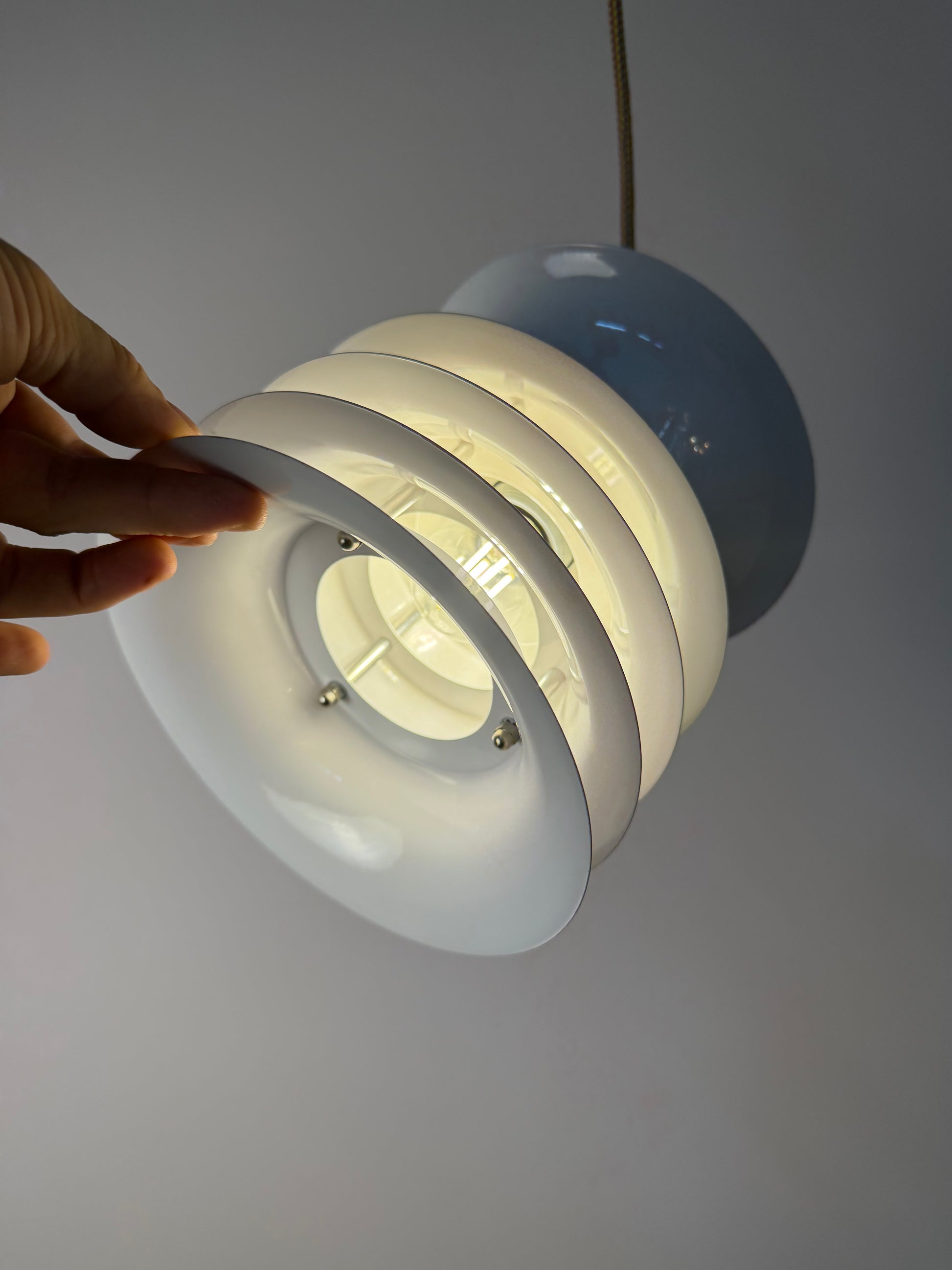 Lamellenlampe weiß aus Dänemark