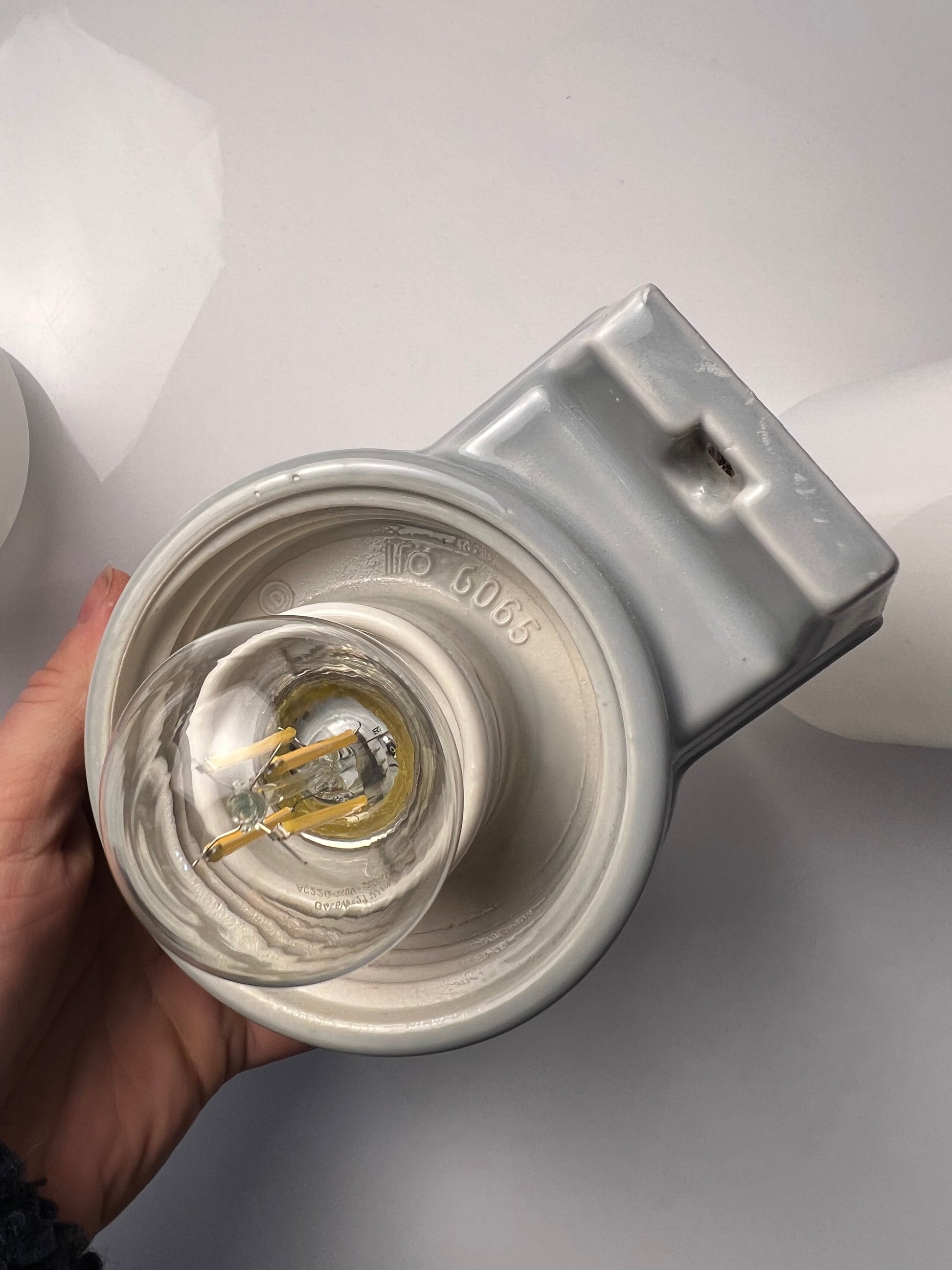 Wandlampe Modell 6065 grau von Sigvard Bernadotte für Ifö