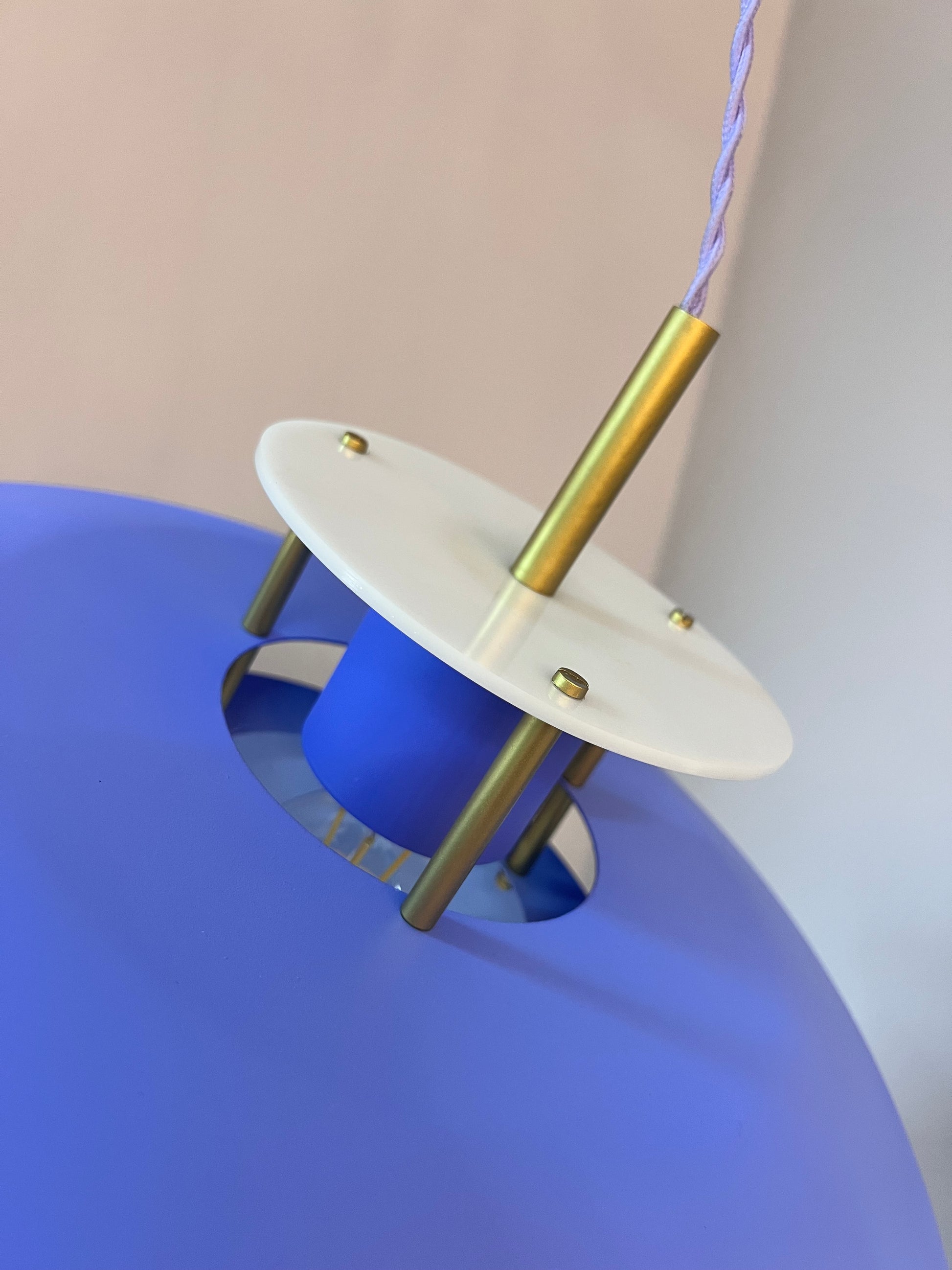 Lamellenlampe neu lackiert blau