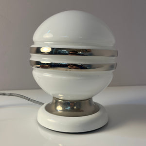 Kugel-Tischlampe weiß Chrom