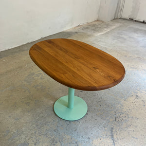 Ovaler Esstisch Teak mit neuem Tischgestell Glostrup