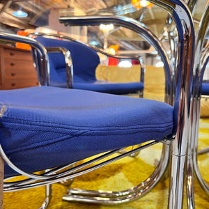 Set: 4x Freischwinger Chrom blau und runder Glastisch von Gastone Rinaldi für Alma