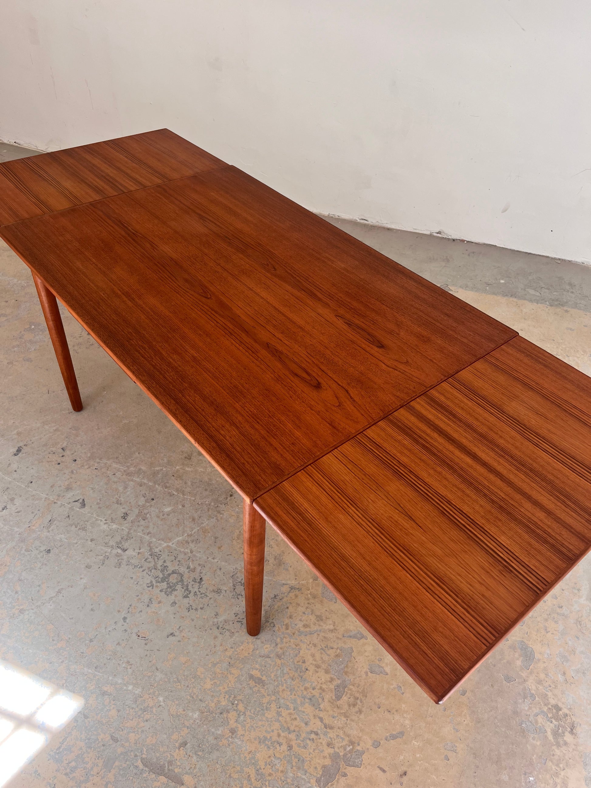 Ausziehbarer Esstisch Teak aus Dänemark