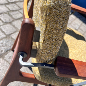 Armlehnstuhl hellgrün Teak neu gepolstert