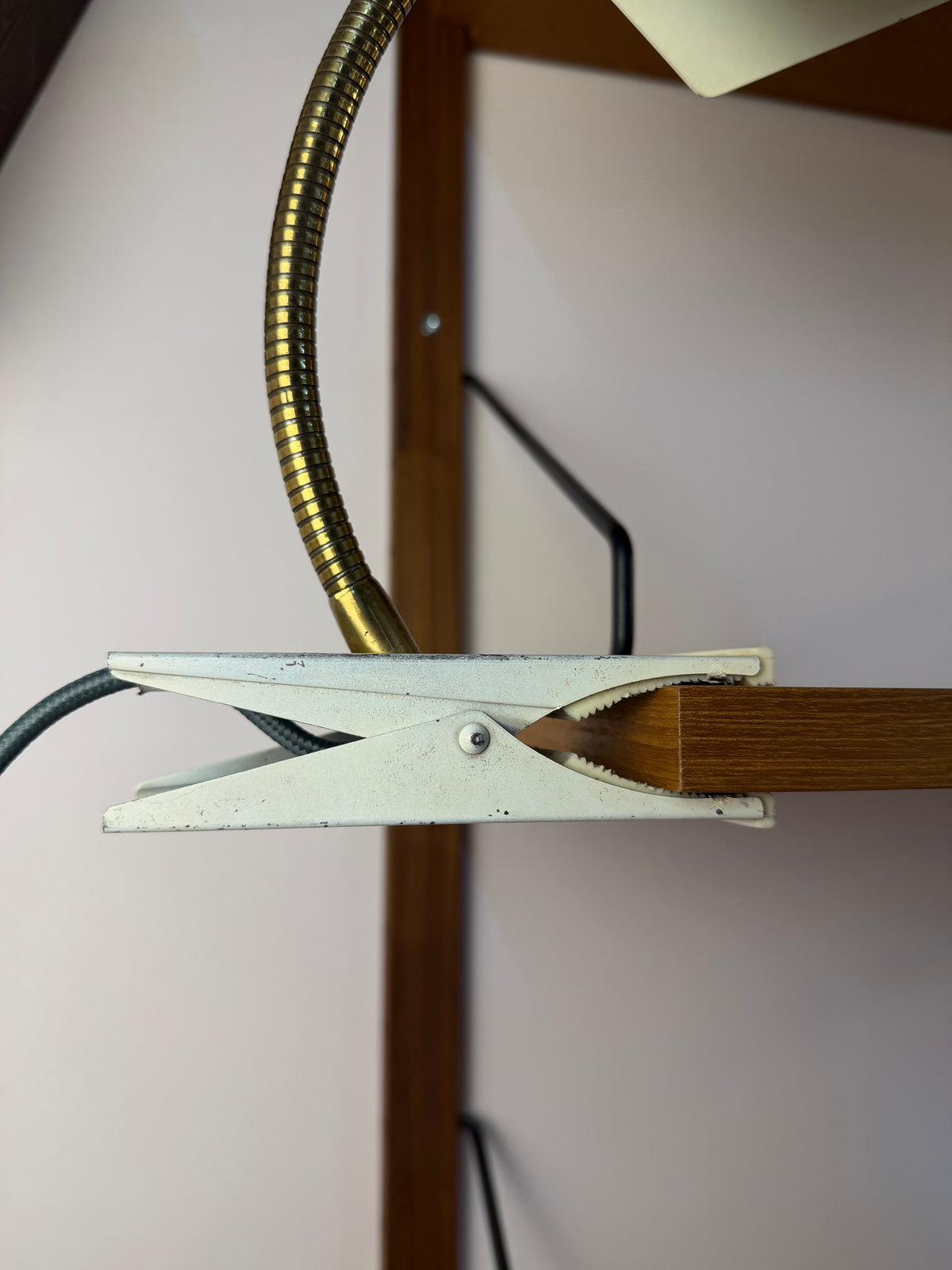Klemmlampe gelb gold von HOSO (Hoffmeister & Sohn)