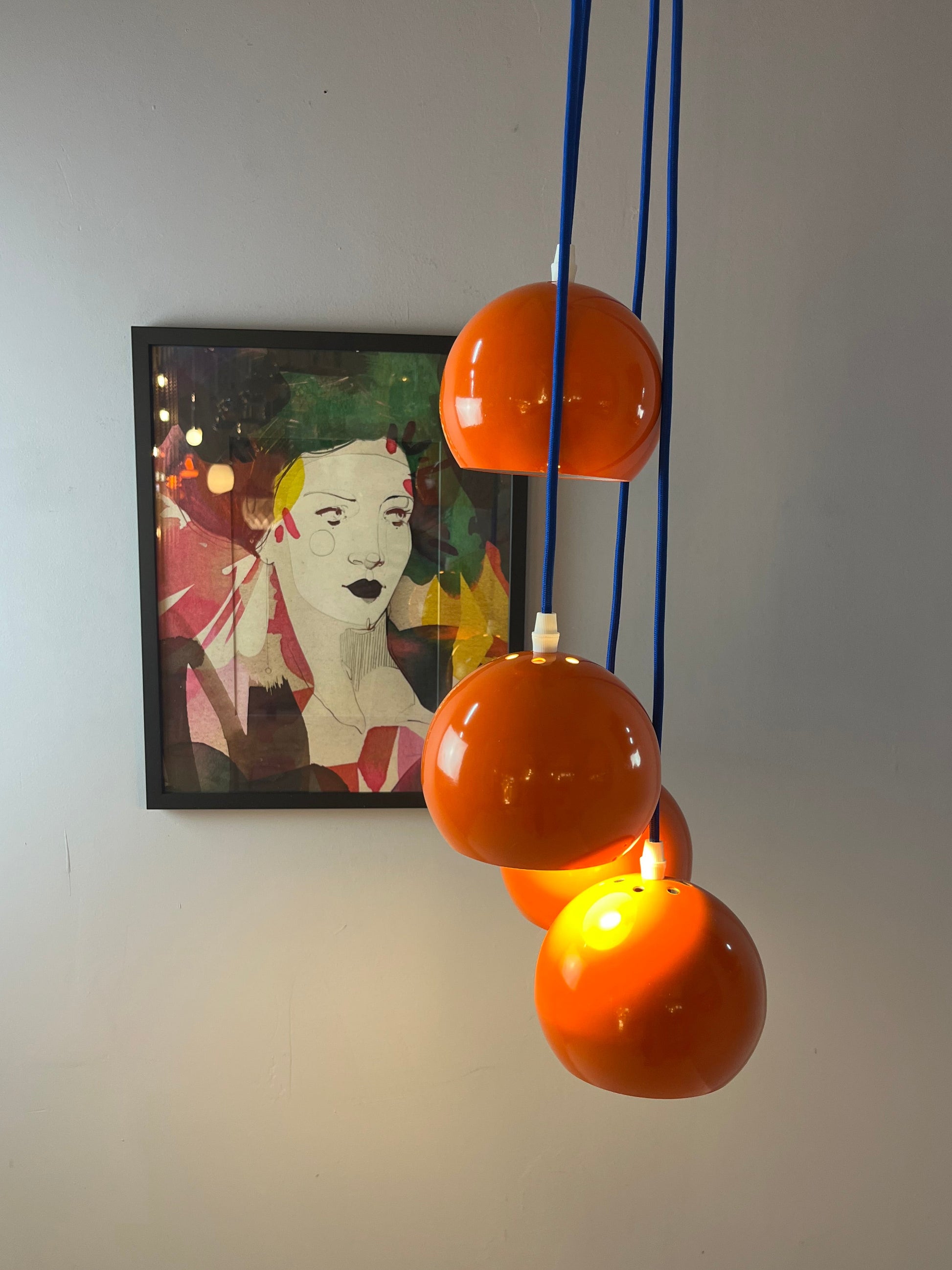 Kugellampe neu lackiert orange aus Dänemark