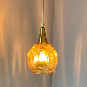 Hängelampe gelbgold Glas mit Messing