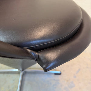 Cone Chair braunes Kunstleder von Verner Panton