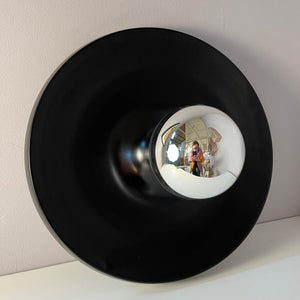 Wandlampe Diskus schwarz neu lackiert