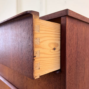 Kommode Teak mit Schloss aus Dänemark