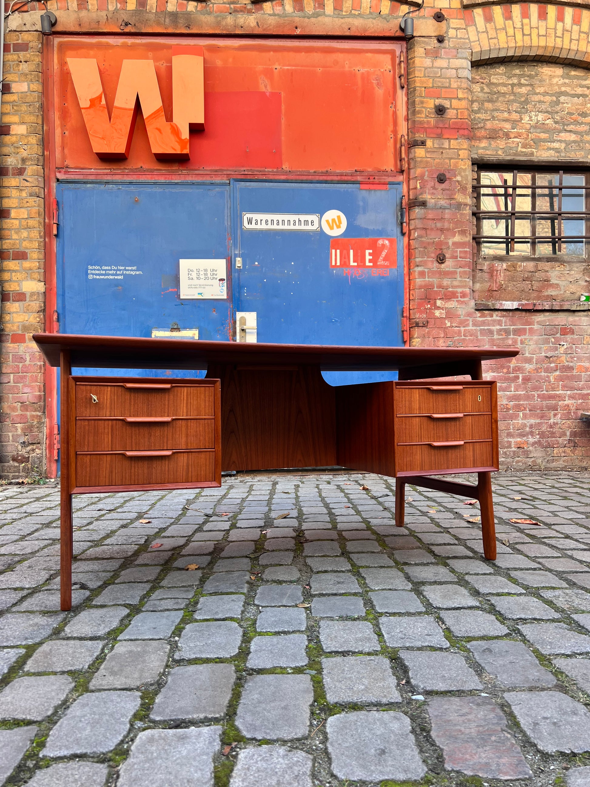 Freistehender Schreibtisch Modell 75 Teak von Gunni Omann für Omann Jun