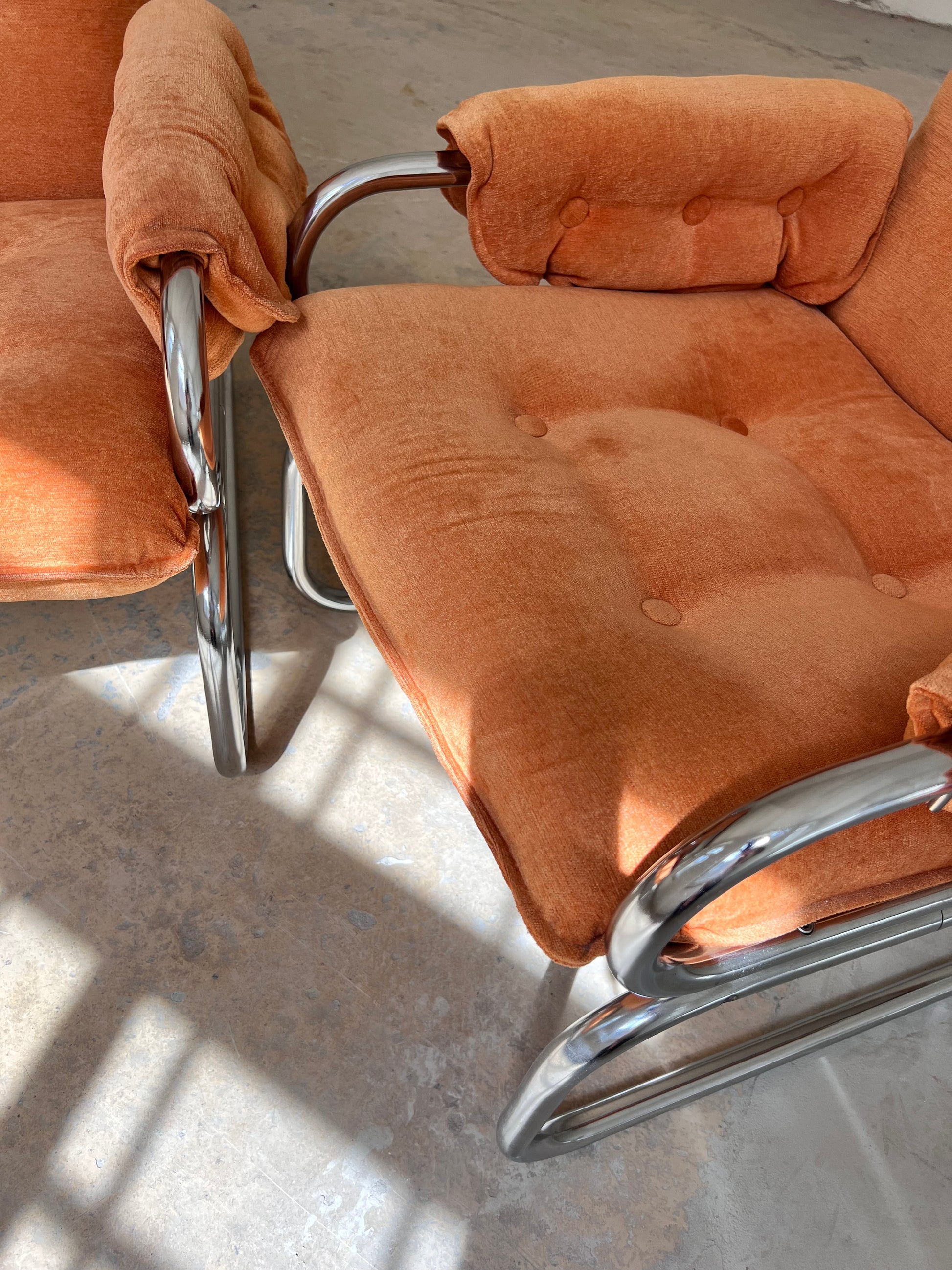 Sessel Halina orange Chrom von Hellerau