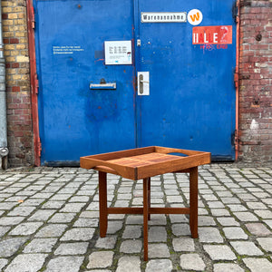 Klappbarer Beistelltisch Teak mit Tablett