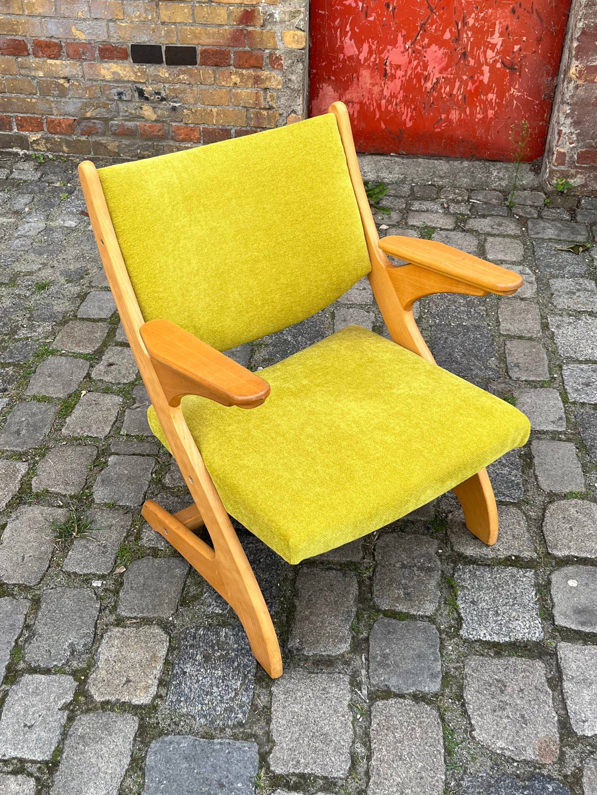 Sessel Z grün neu gepolstert