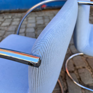 Freischwinger „Lens“ hellblau Cord & Chrom von Giovanni Offredi für Saporiti Italia