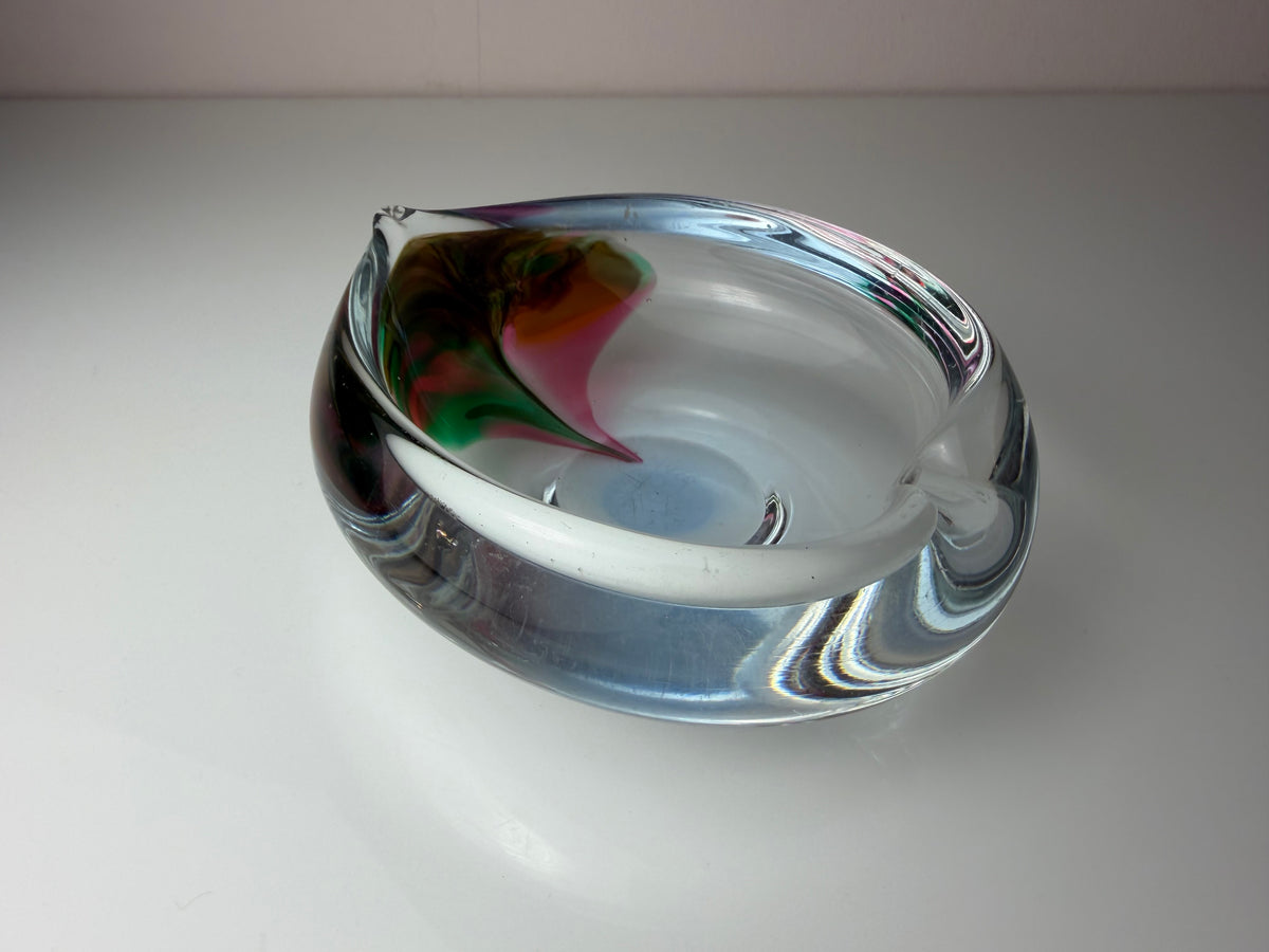 Aschenbecher rot grün Glas von Jiří Šuhájek