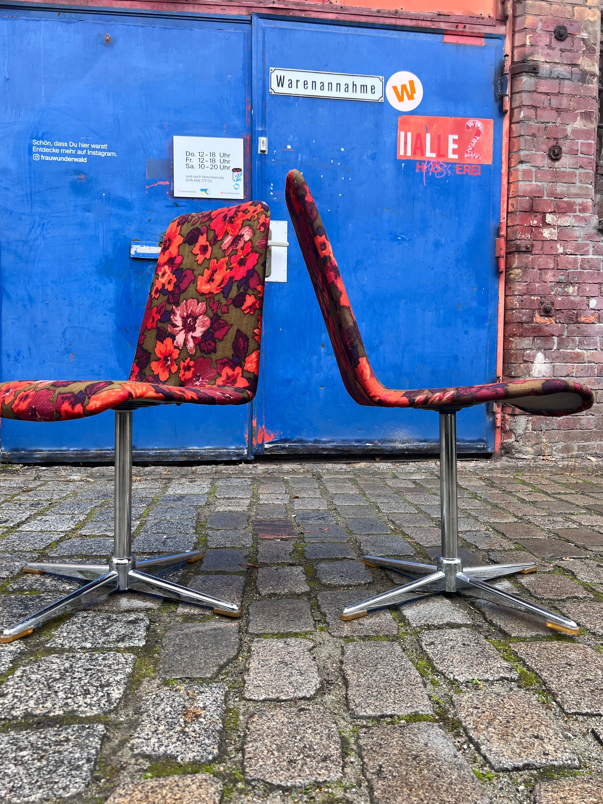 Set: 2x Drehstuhl rot floral von EKA Wohnmöbel