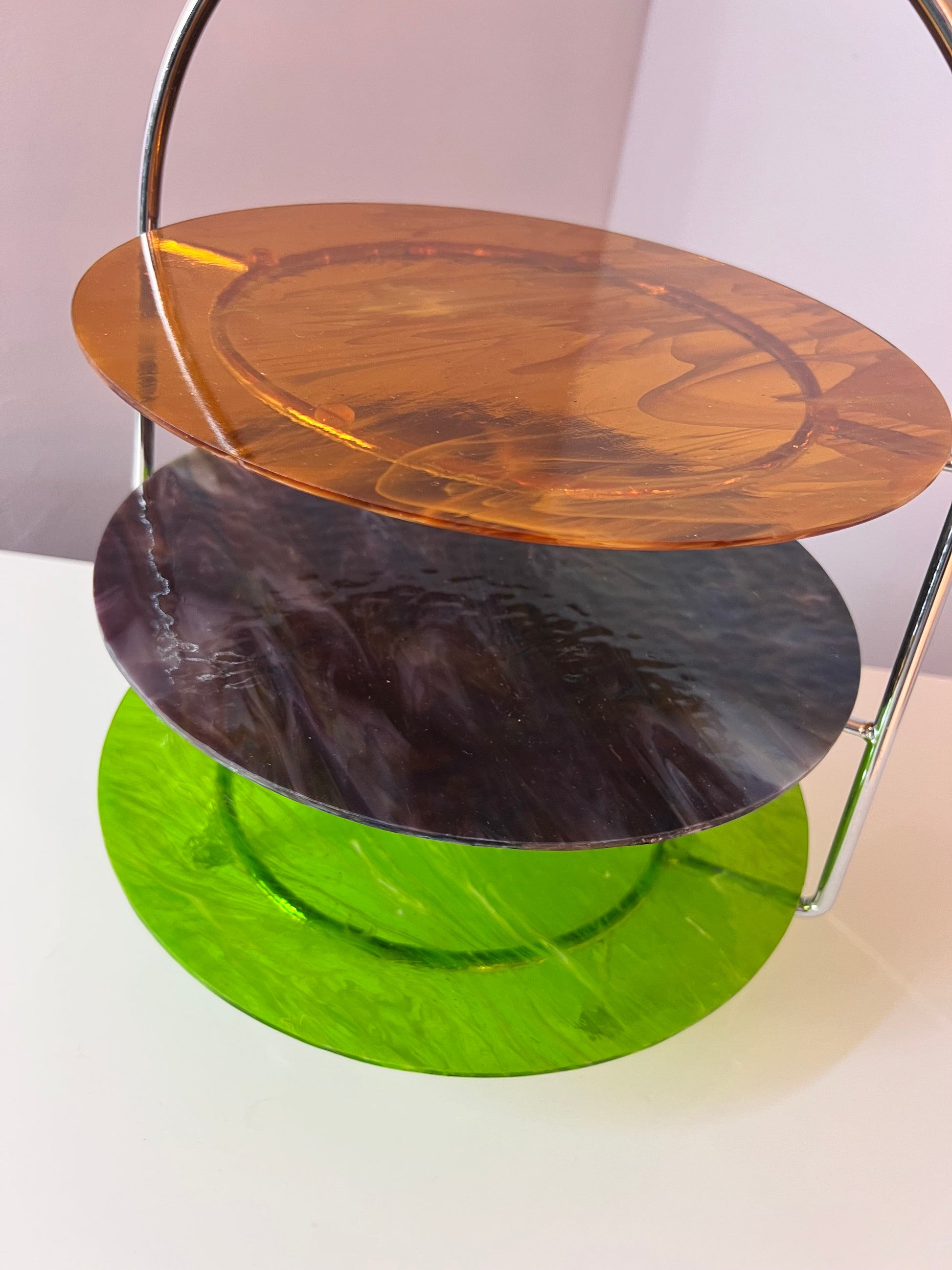 Etagere grün braun orange Glas & Chrom