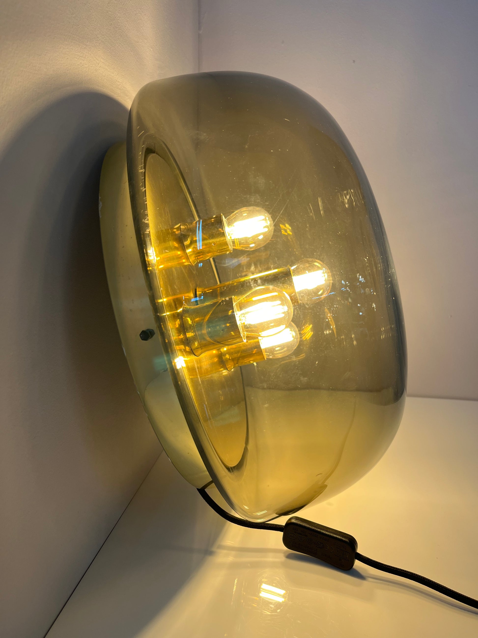 Wand-/ Deckenlampe Messing Rauchglas von Kaiser Leuchten