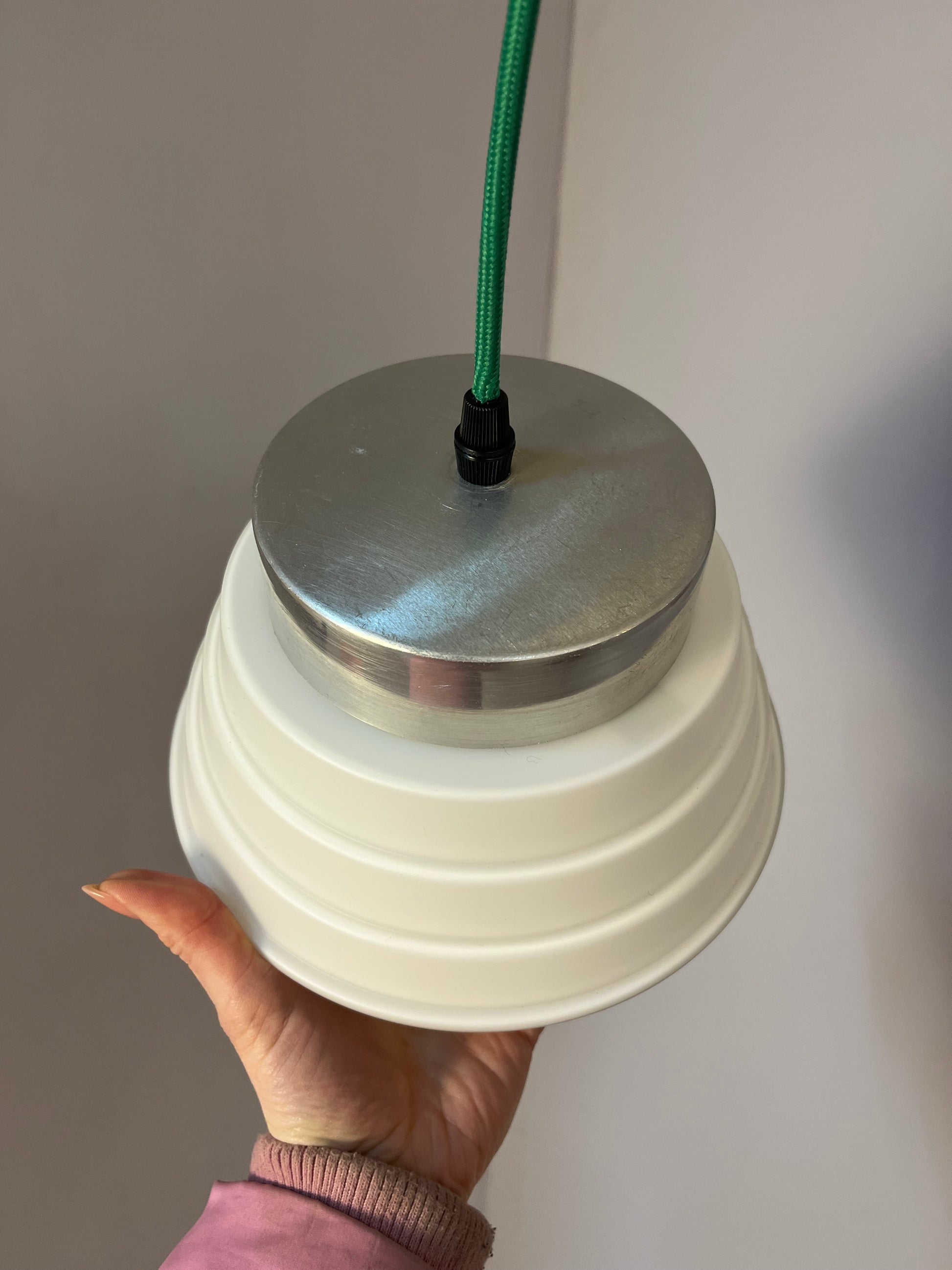 Hängelampe weiß silber Glas