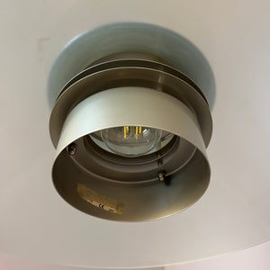 Lamellenlampe Milchglas von von Dana Light