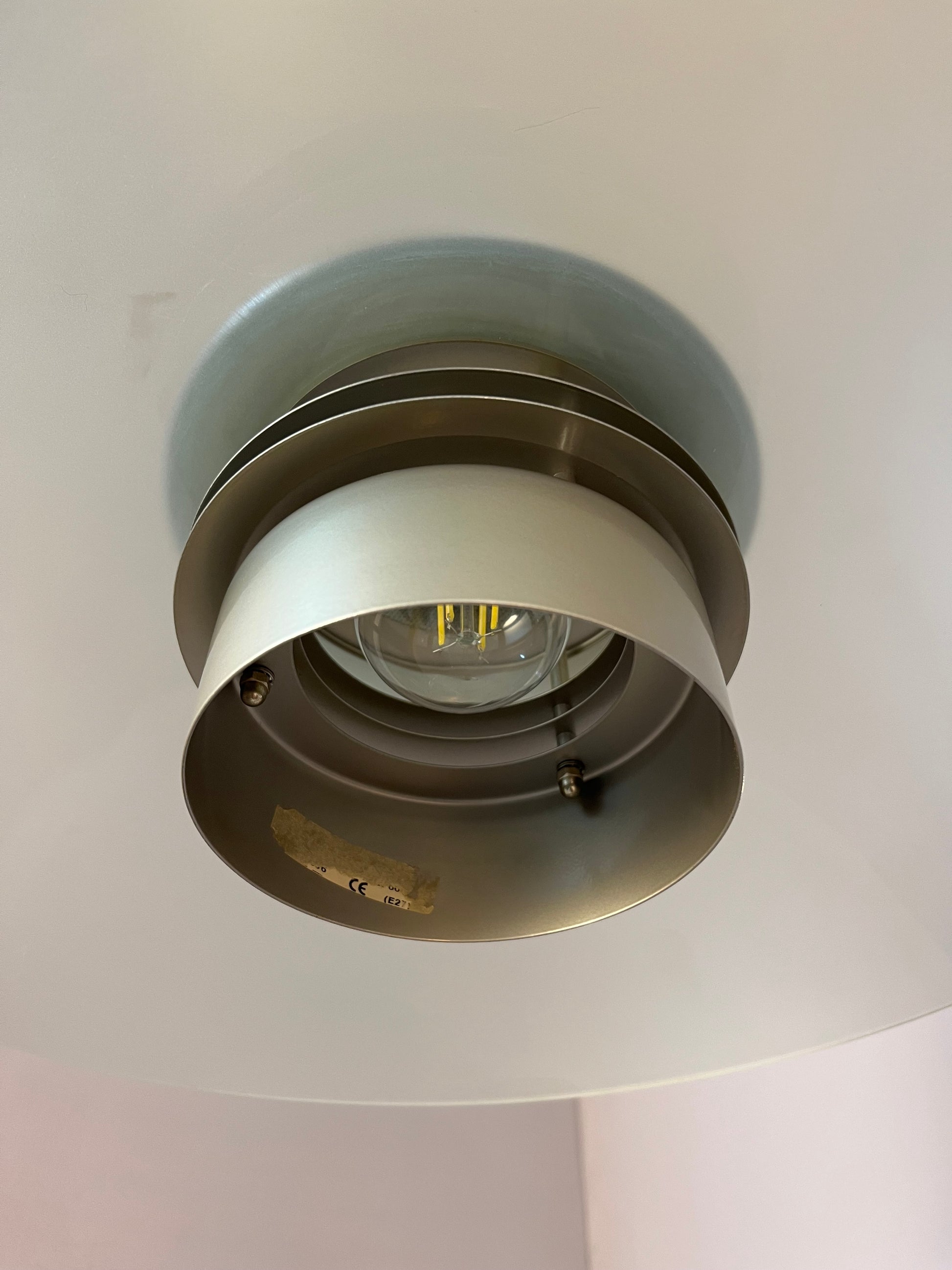 Lamellenlampe Milchglas von von Dana Light