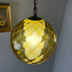 Kugellampe gelb Glas mit Kette aus Dänemark