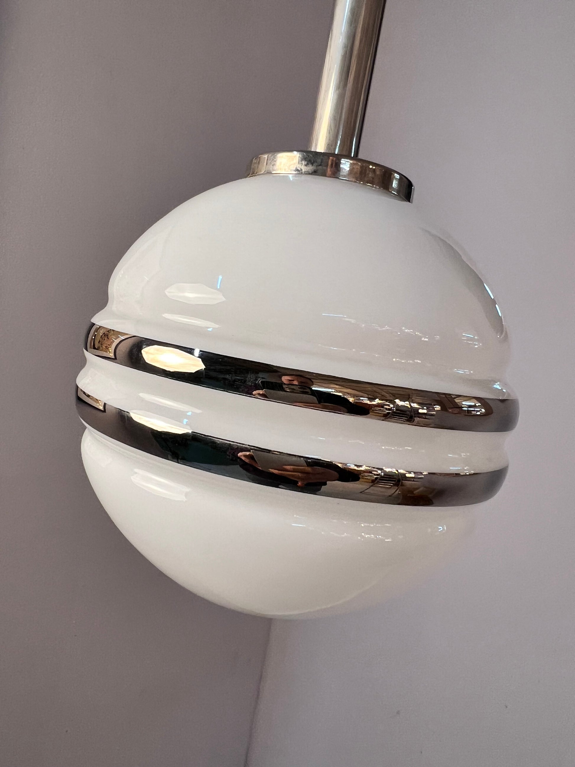 Kleine Kugellampe weiß silber Glas