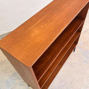 Regal Teak mit neuen Metallfüßen von IDEE Möbel