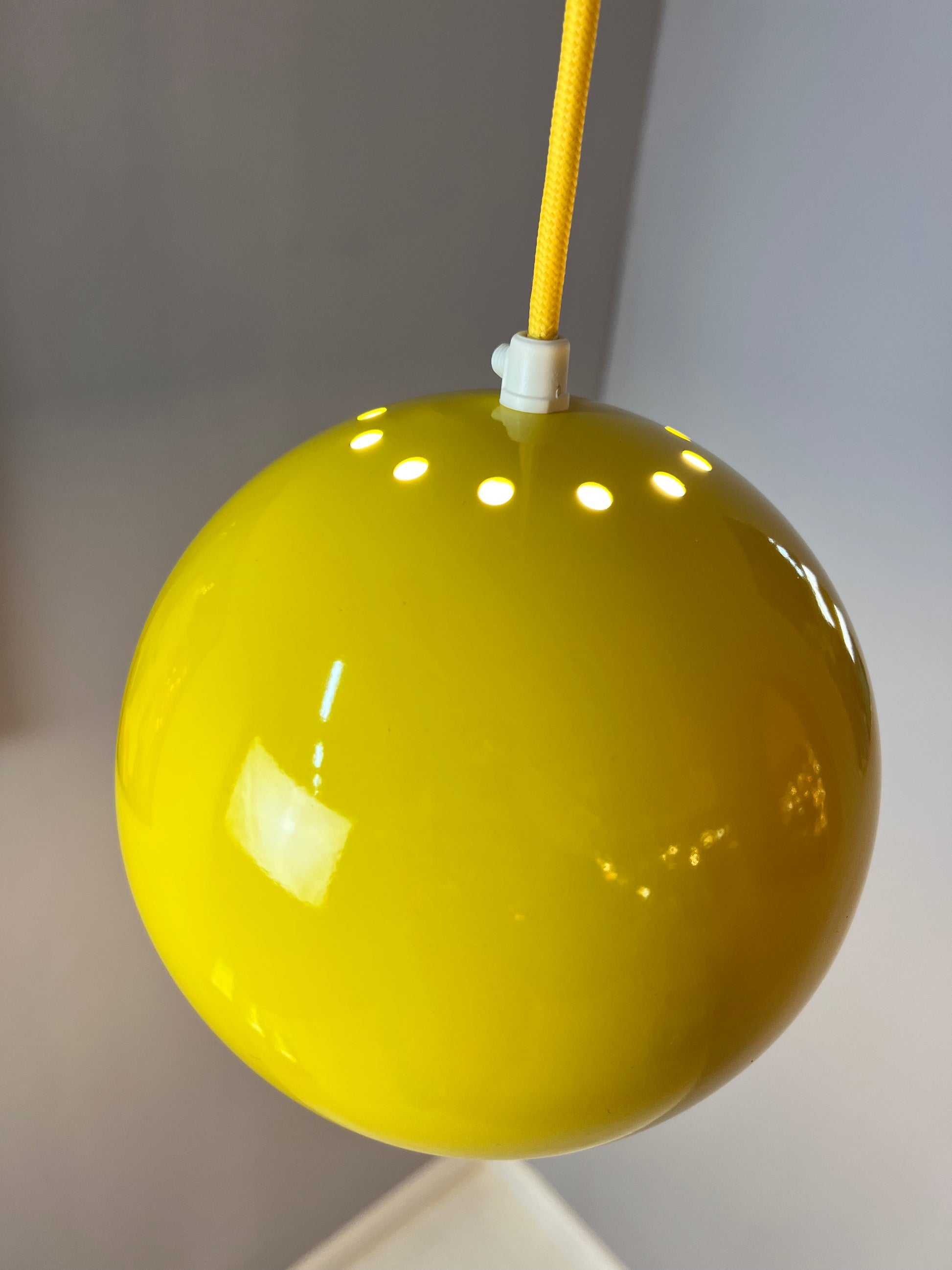 Kugellampe gelb aus Dänemark