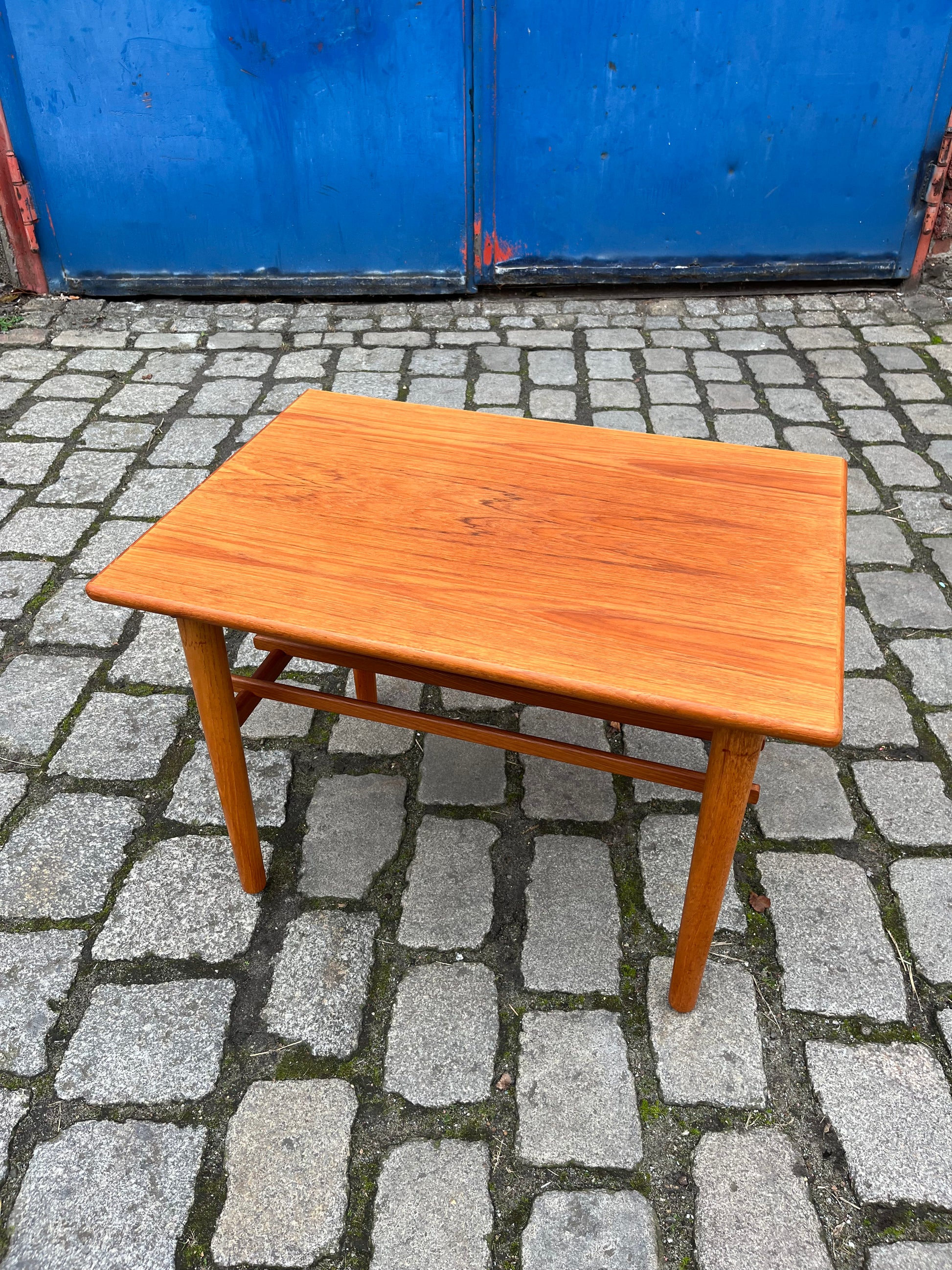 Couchtisch Teak mit Ablage aus Dänemark